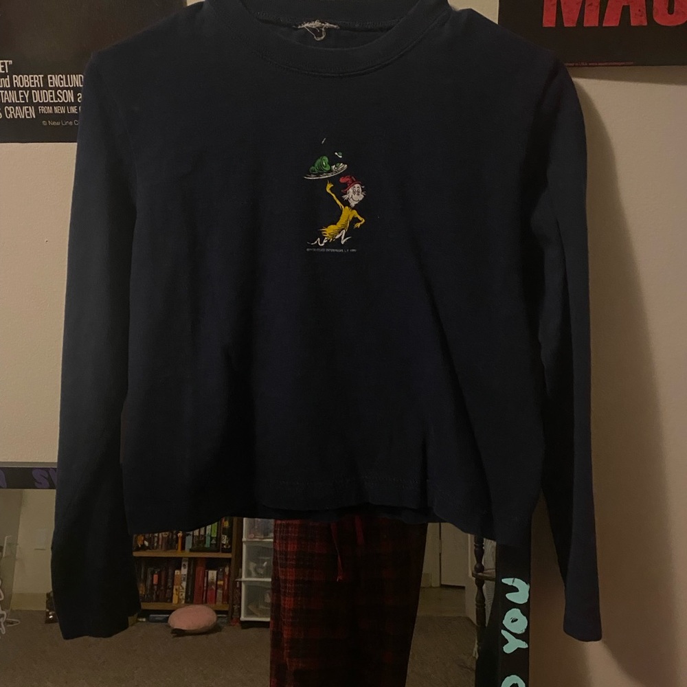 dr. seuss long sleeve shirt size small